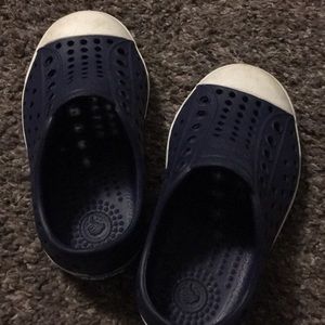 Navy Native toddler shoes. Size 7